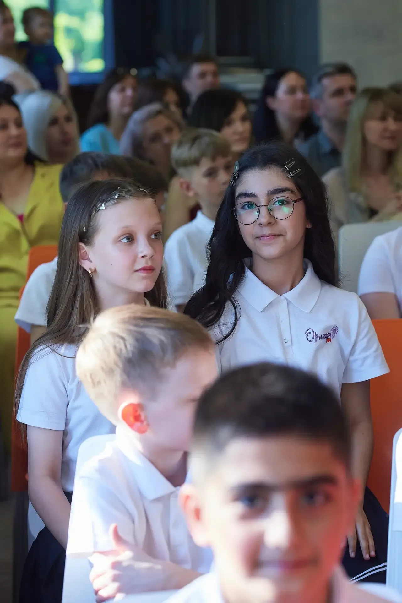 ✨ Выпускной 4 «А» и 4 «В» классов - яркий праздник талантов! ✨  21 мая в нашей школе прошёл долгожда