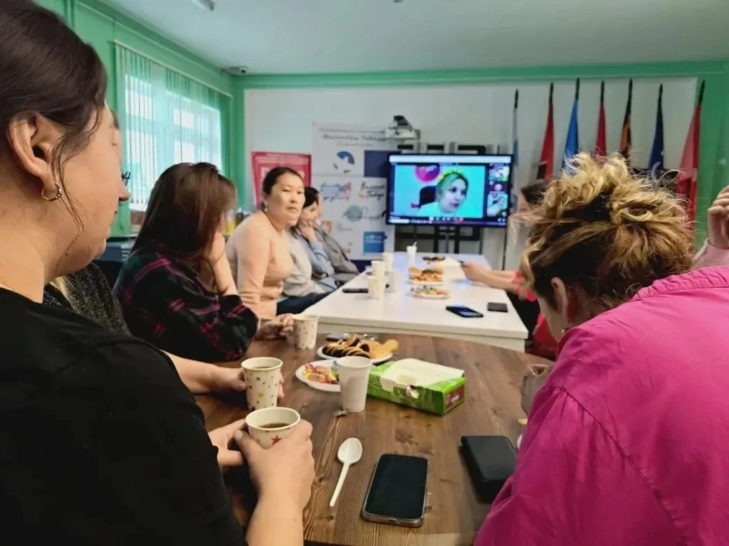 ✨ Онлайн‑чаепитие: полезные советы для родителей✨  Сегодня прошло онлайн-чаепитие для родителей учен