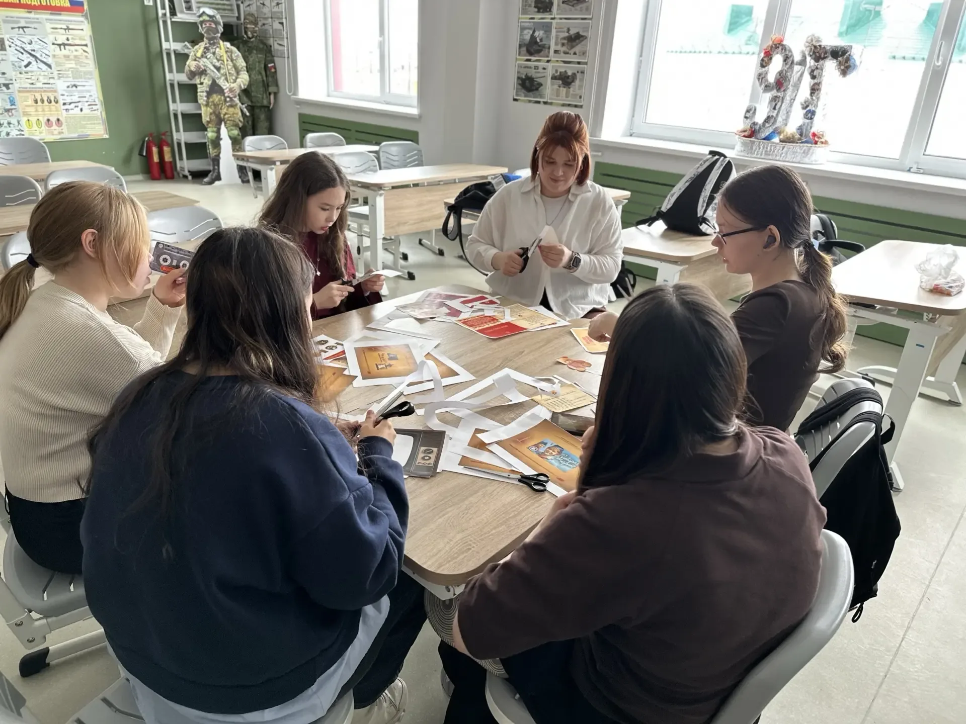 🌟 День детских общественных организаций  В преддверии Дня детских общественных организаций наши учен