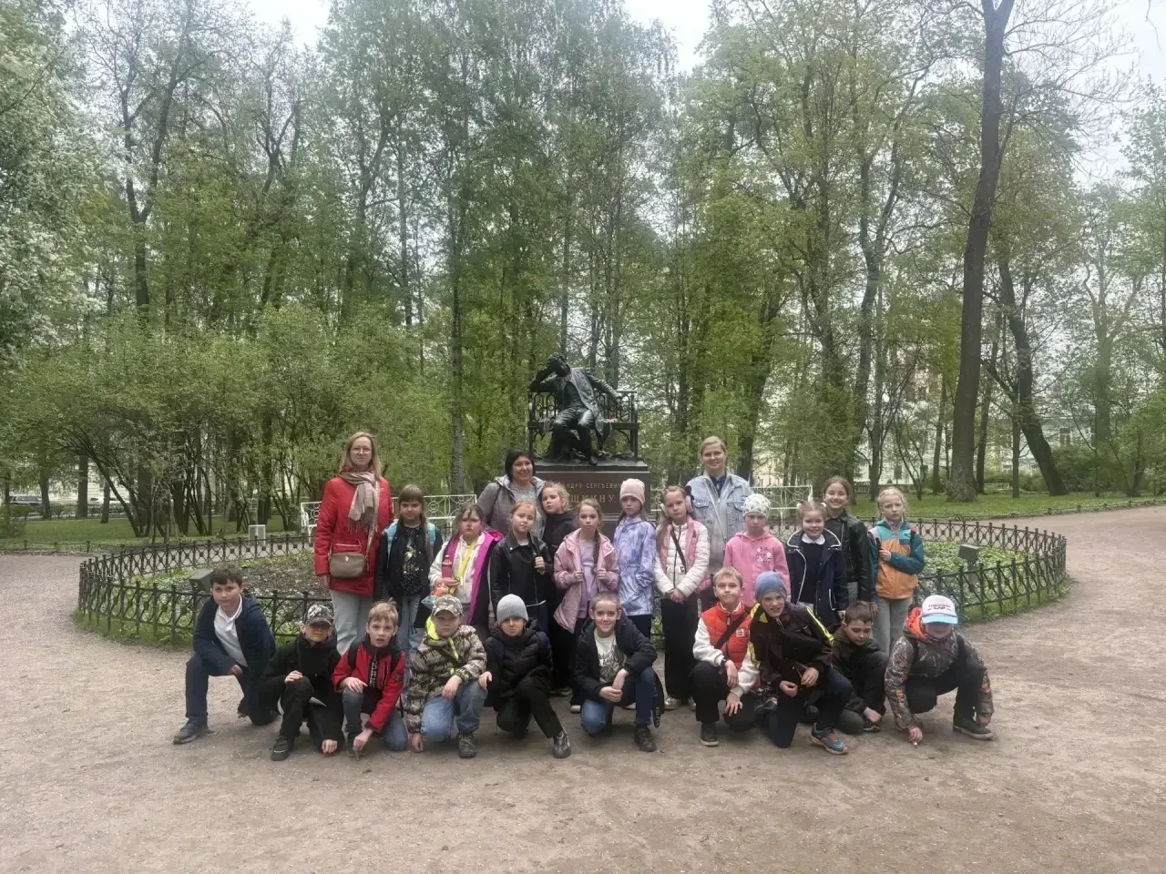«Друзья мои,прекрасен наш союз!                                         Он как душа,неразделим и веч