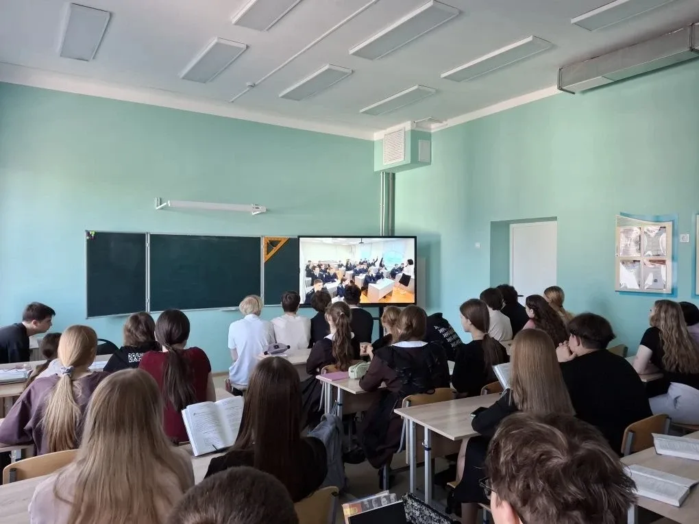 В МАОУ СОШ имени С. Е. Кузнецова подвели итоги цикла внеурочных занятий «Разговоры о важном»  18 мая