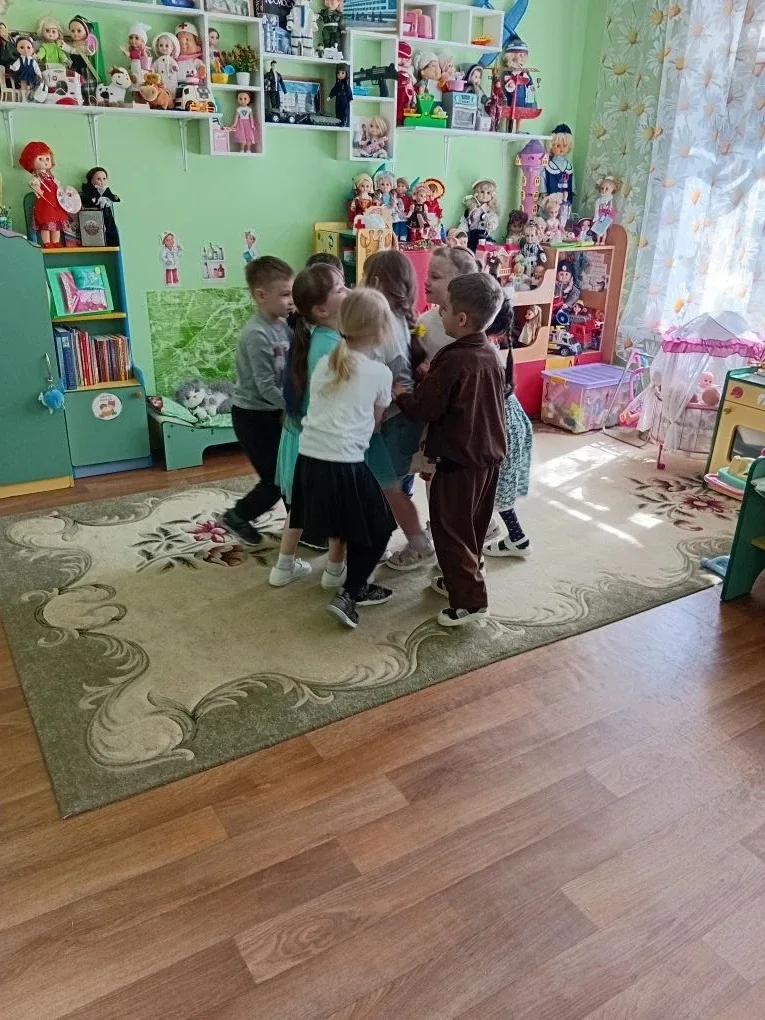 СП "Улыбка". Народные игры в старшей группе "Ромашки". Воспитатель: Черткова А. В.  Народные фолькло