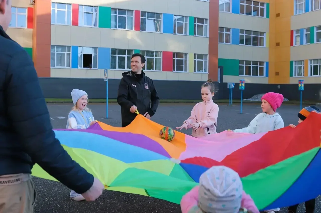 Уважаемые родители, ребята и педагоги! 👋  15 мая отмечается Международный день семьи. В нашей школе 