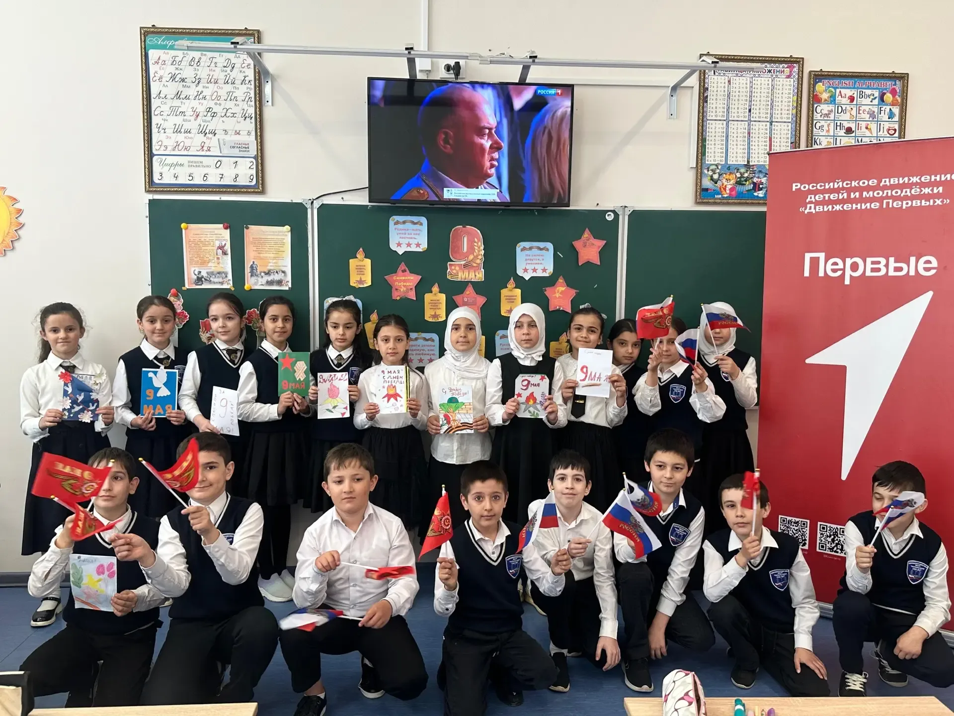 Мастер-класс ко Дню Победы  😍В преддверии празднования Великой Победы учащиеся 3 «Г» класса приняли 