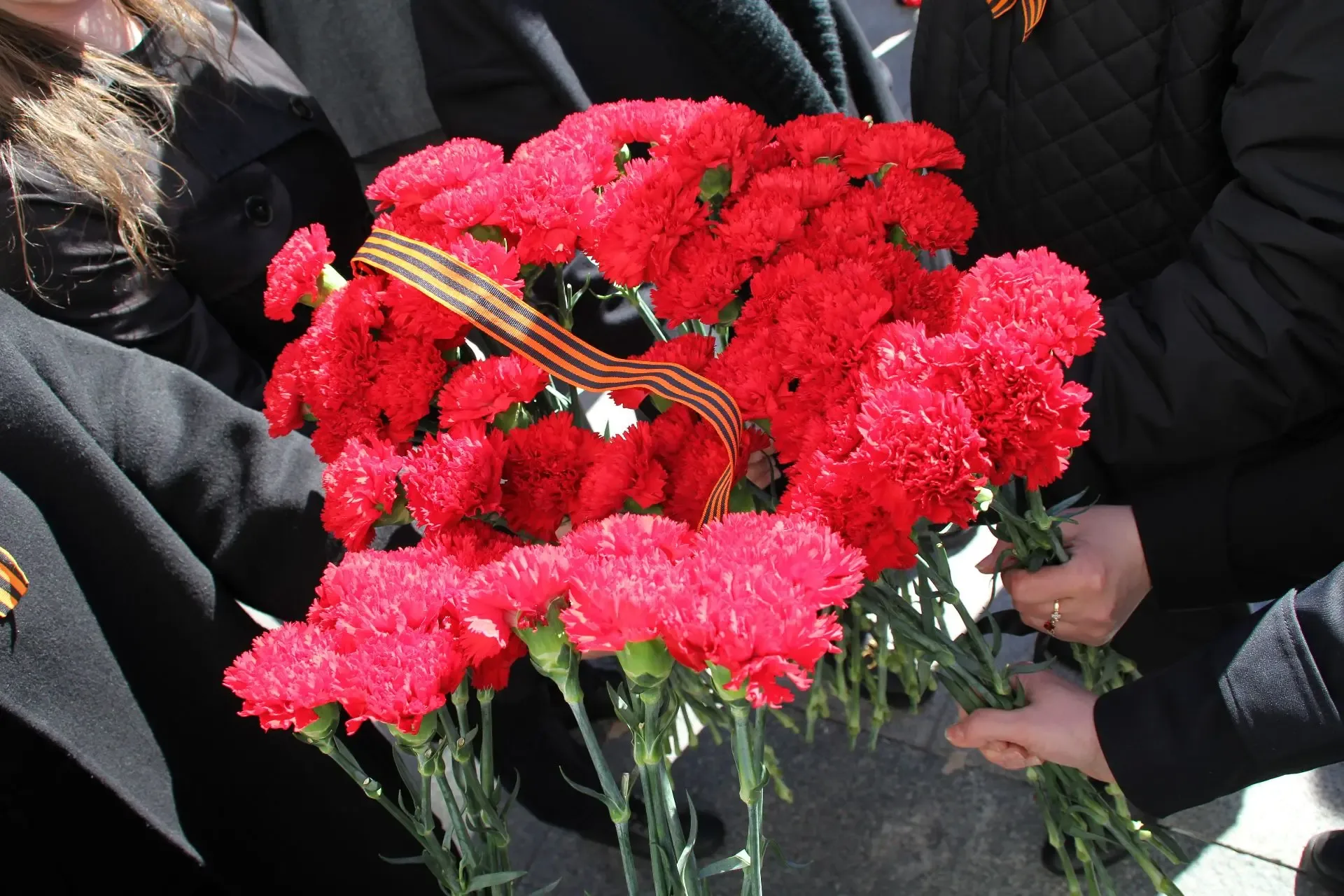 ❤️🇷🇺9 мая — день памяти, гордости и безграничной благодарности тем, кто отстоял родную землю перед л