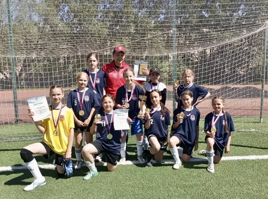 🏆 Победа футболисток на «Кожаном мяче»! 🏆  21 мая состоялся муниципальный этап турнира по футболу в 