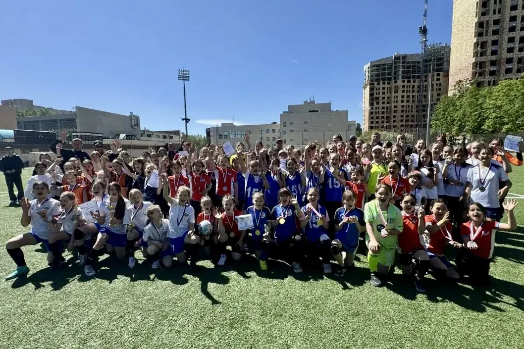 🏆 Победа футболисток на «Кожаном мяче»! 🏆  21 мая состоялся муниципальный этап турнира по футболу в 