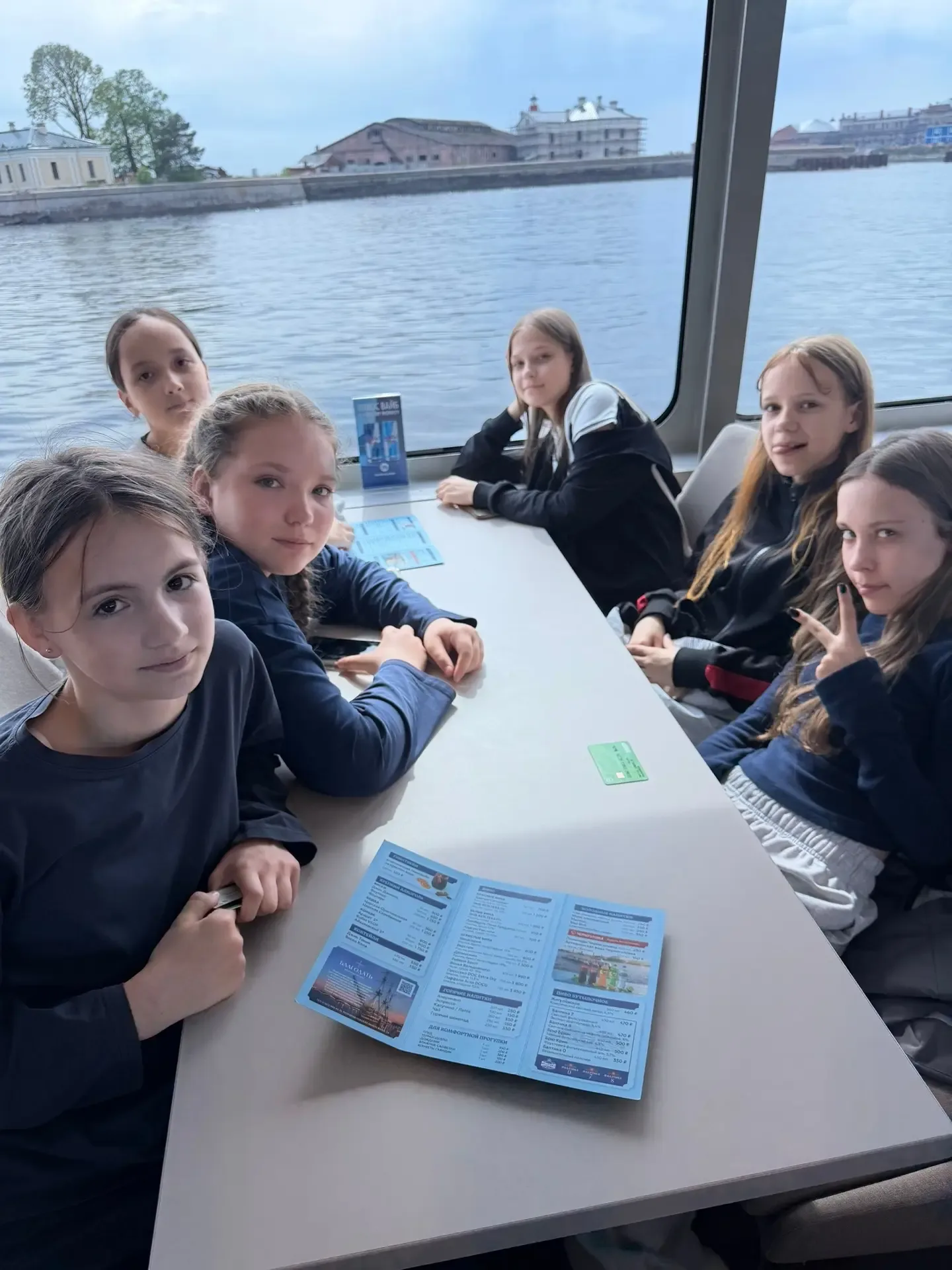 Учащиеся нашей школы — в сердце морской славы! ⚓🚀 21 мая 5 Д класс отправился в невероятное путешест