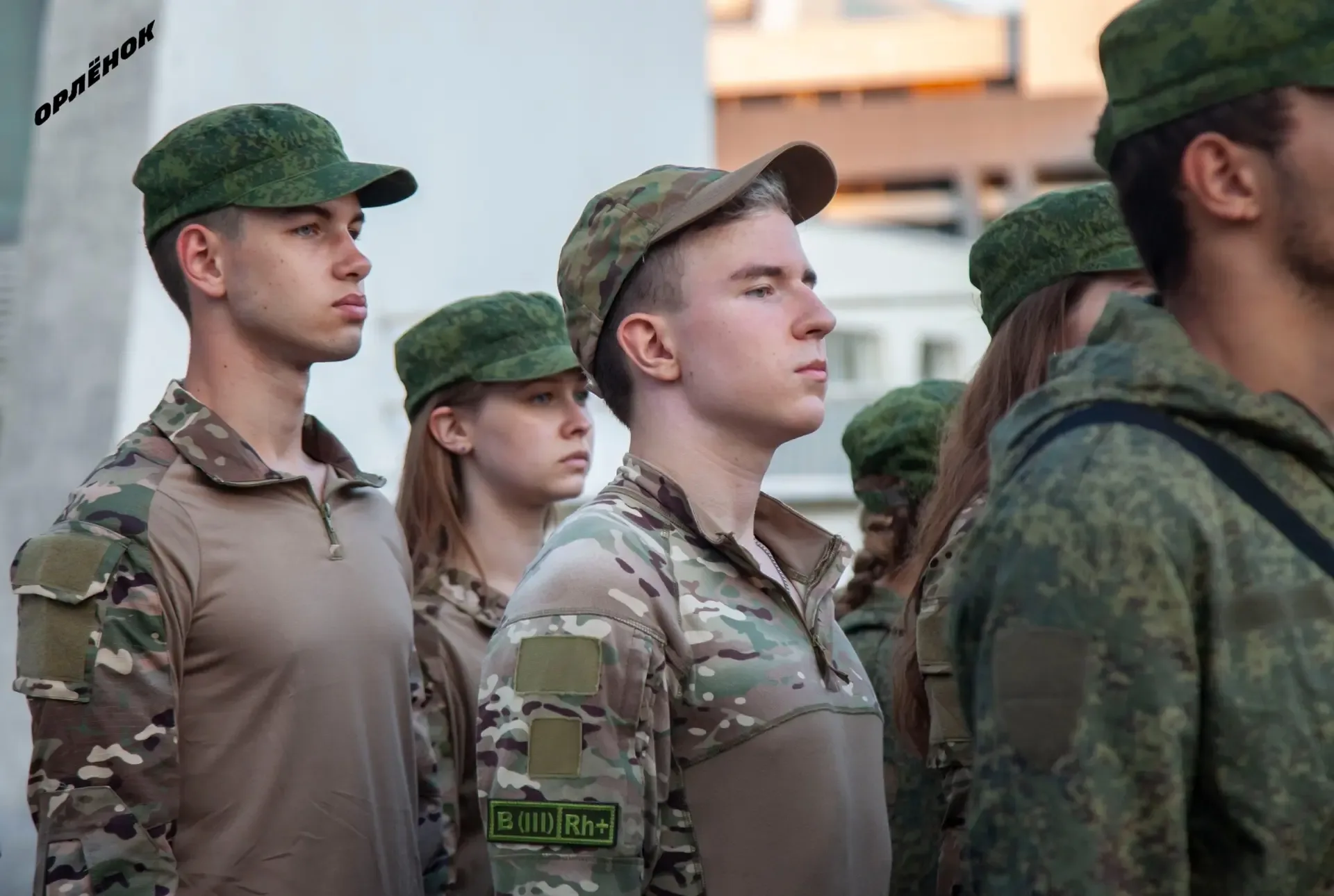🫡 54 года в строю!  Сегодня мы поздравляем детскую пограничную заставу «Дозорная» и взвод вожатых Ру