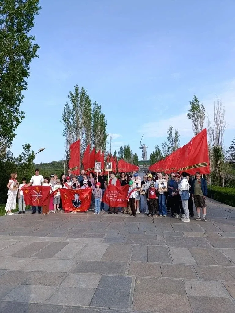 9–10 мая представители нашего центра — дети, родители и учителя — провели в Сталинграде. В эти дни В