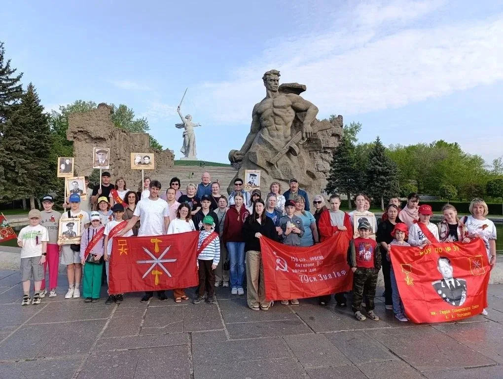 9–10 мая представители нашего центра — дети, родители и учителя — провели в Сталинграде. В эти дни В