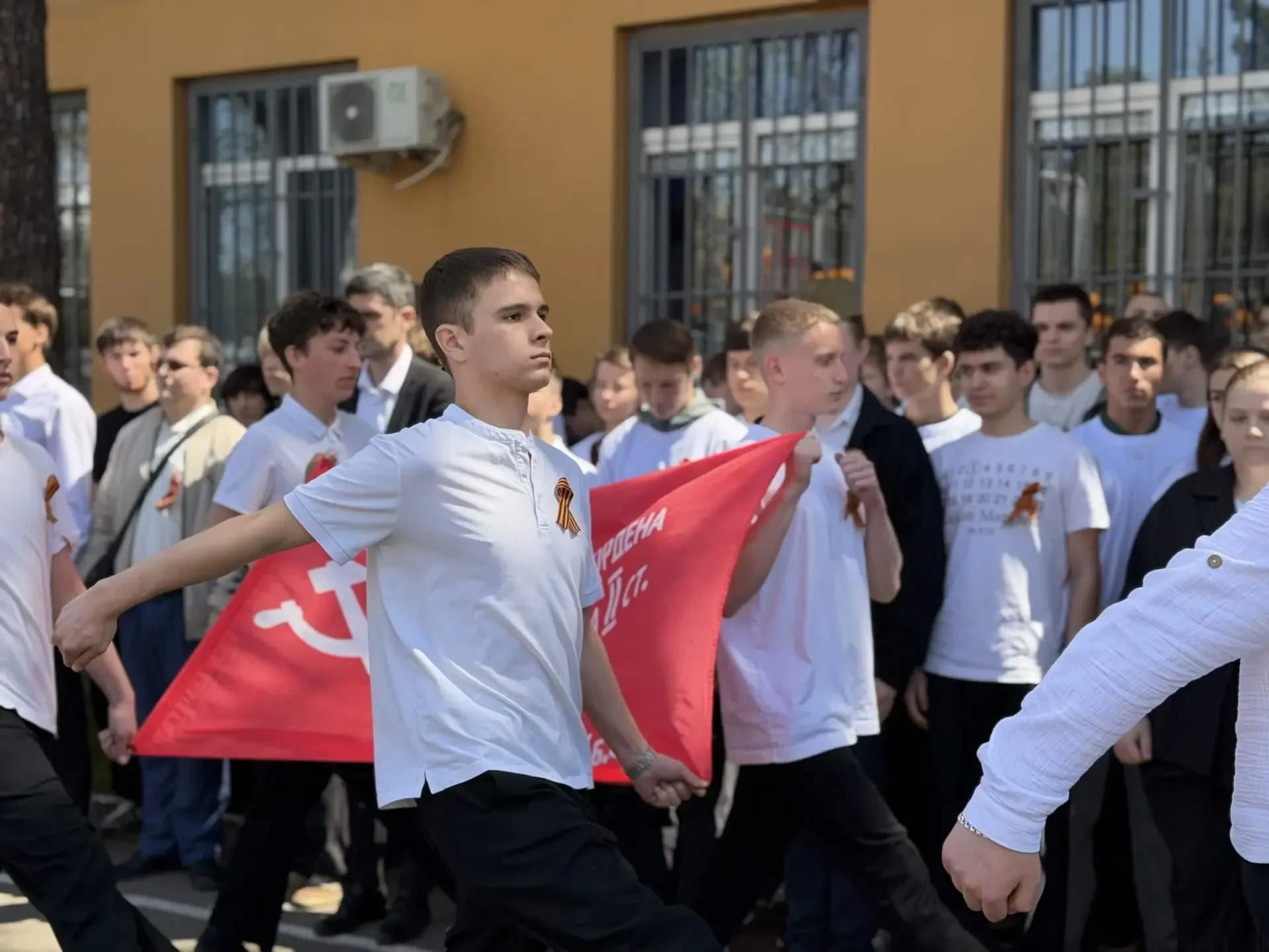 🇷🇺В Краснодарском политехническом техникуме прошла торжественная линейка  В преддверии 9 Мая в нашем