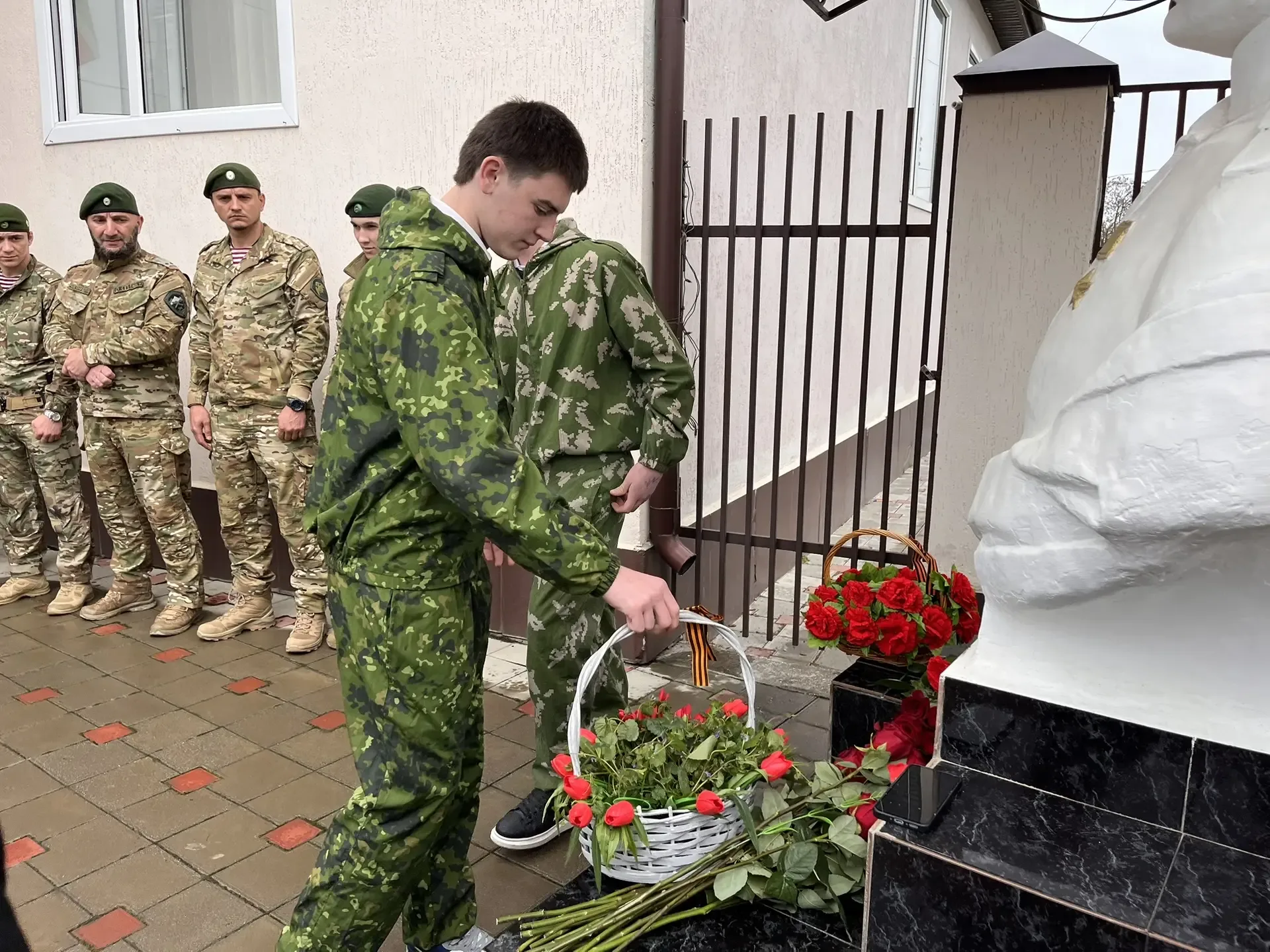 В  преддверии Дня Победы обучающиеся МБОУ "СОШ 1 с. Алхазурово им. А Сулейманова"  06 мая 2026г. при