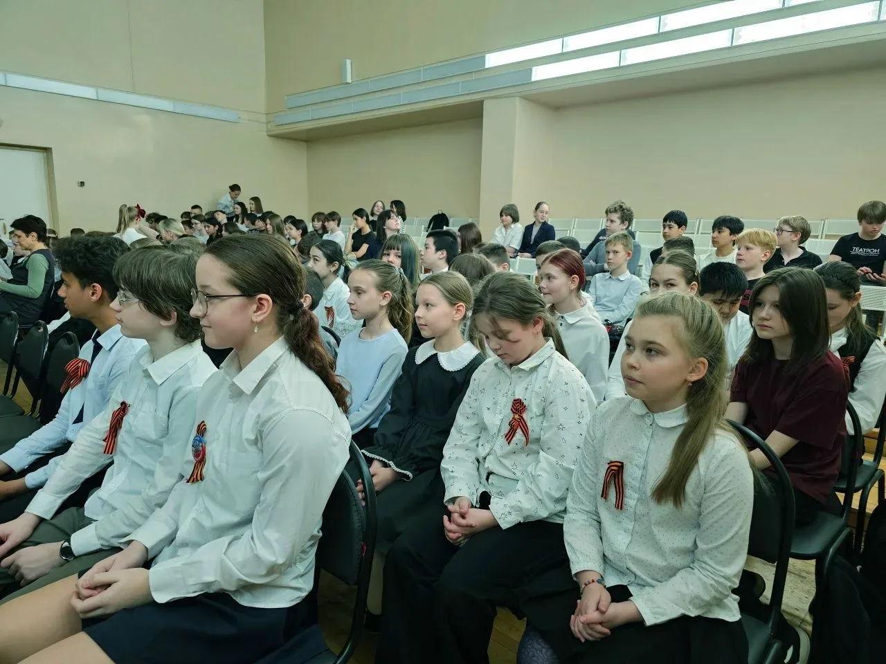 Литературно-музыкальная композиция, посвященная Дню Победы🎇  Уже завтра наша страна будет чествовать
