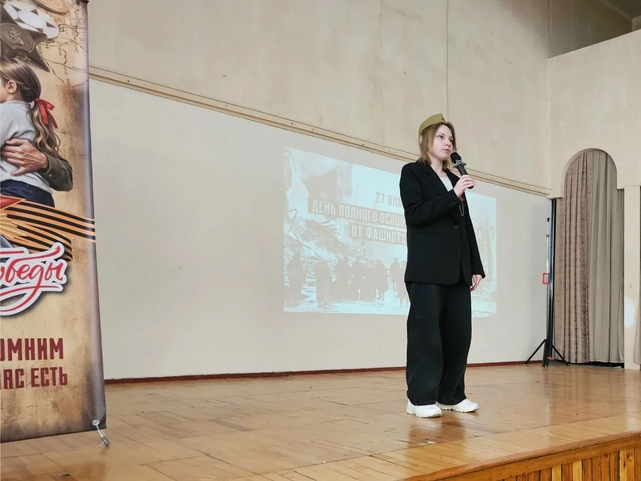 Литературно-музыкальная композиция, посвященная Дню Победы🎇  Уже завтра наша страна будет чествовать