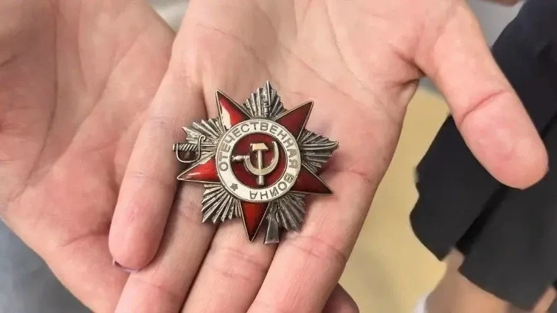 🎗️Всероссийская акция «Хранители времени»  💬Советник по воспитанию Королева Г.А. совместно с ребятам