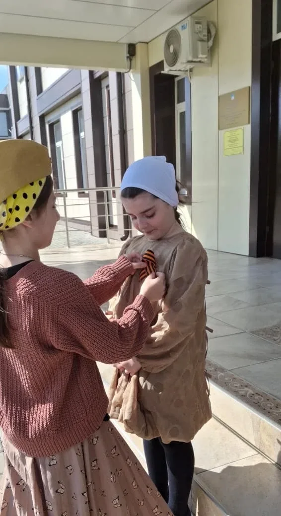 В нашем ДЮЦ прошла патриотическая акция «Георгиевская лента», посвящённая празднованию Дня Победы и 