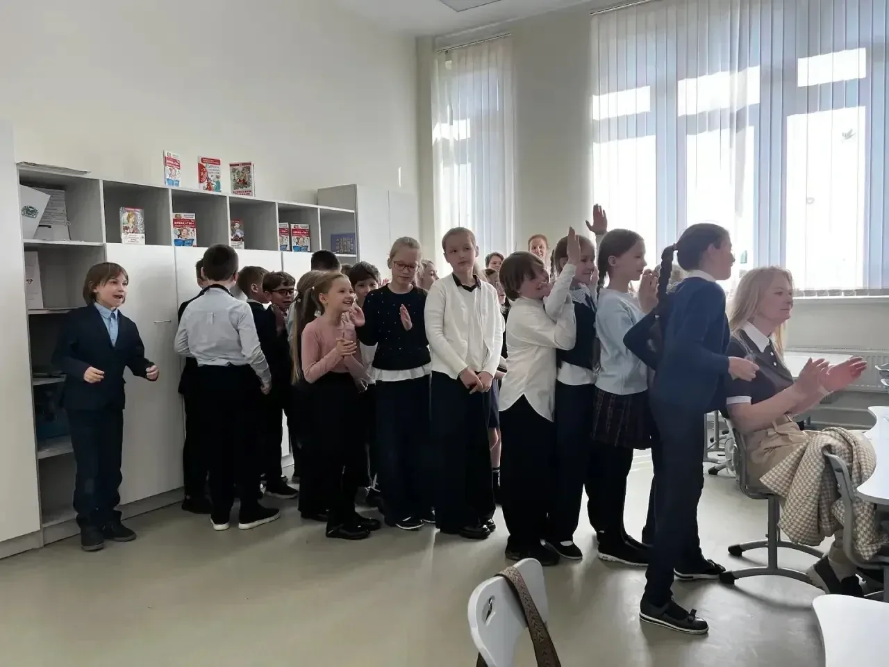 Сегодня ученики 2 «Г» класса приняли участие в тренинге «Чужие взрослые» от школы безопасности Екате