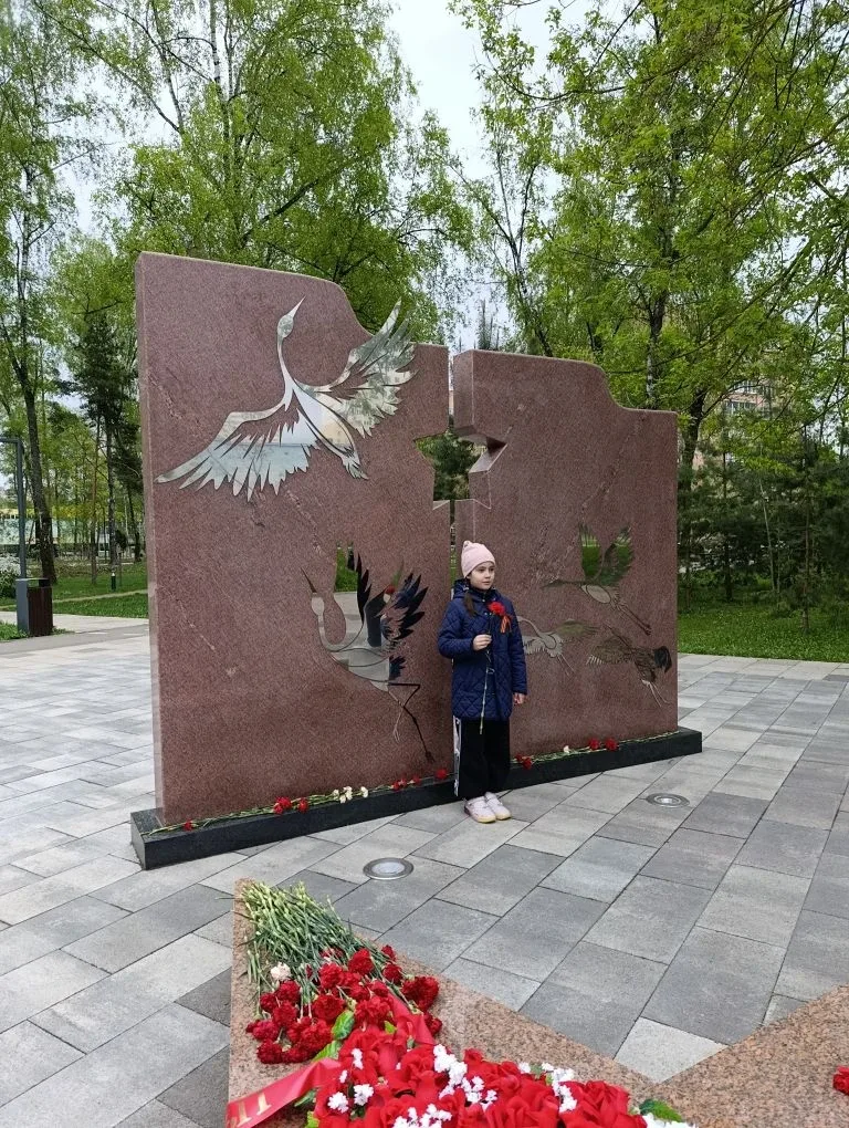 В преддверии Дня Победы воспитанники подготовительной группы "Ласточки" ДО 21/2 приняли участие в тр