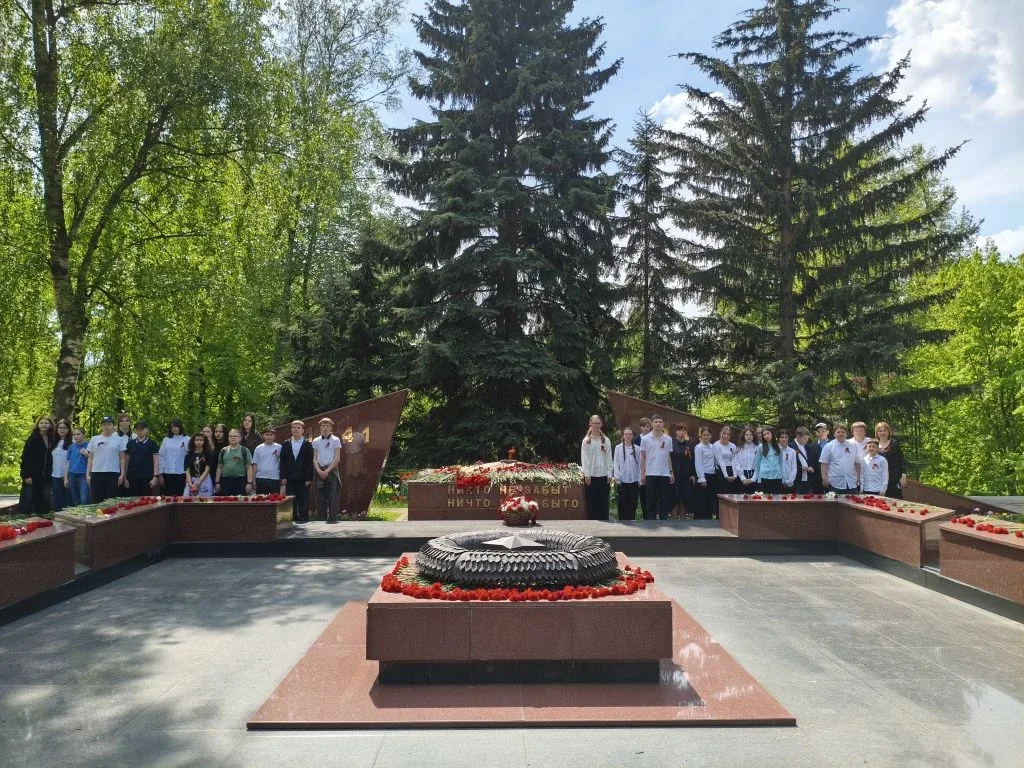 Сегодня 14 мая обучающиеся 5-аа, 5-вв, 6-б и 7-вв классов побывали на экскурсии по городам Люберцы и