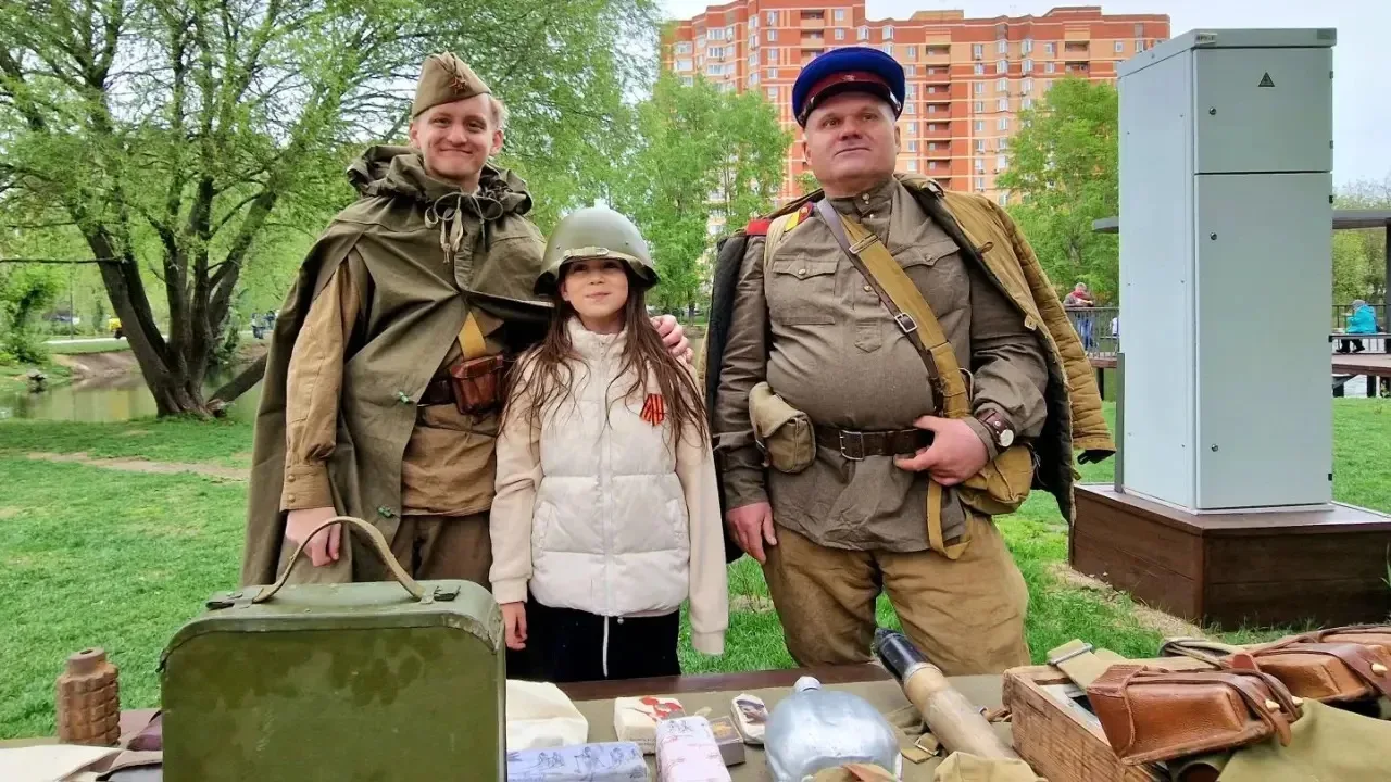 🙏Помним каждого! 🙏Гордимся подвигом! 🙏Чтим память героев! Ученица 4Д класса Арина К.