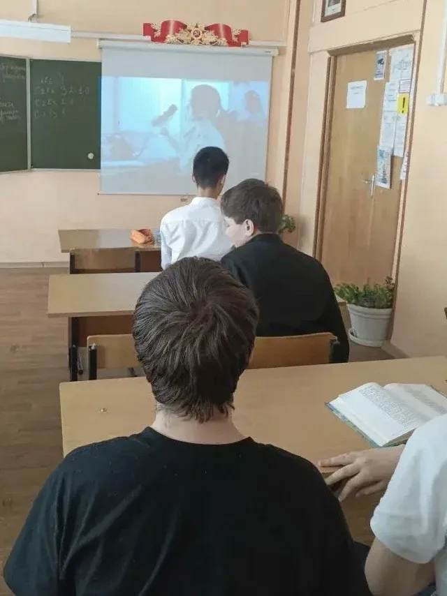 🇷🇺 Россия комфортная и Россия безопасная: выбираем горизонты будущего! 🏗️🛡️ 14 мая для обучающихся 6