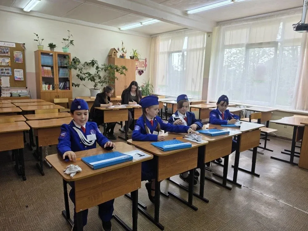 🚦Отряд Юных инспекторов движения «Солнечный ветер» нашей гимназии занял 3-е место на муниципальных с