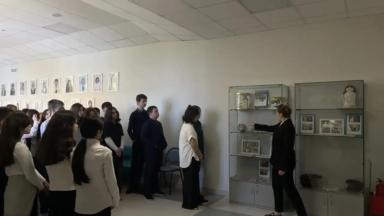 🎨 «Что скрывают музеи»: как наши дети учились читать искусство  В нашей школе прошла необычная лекци