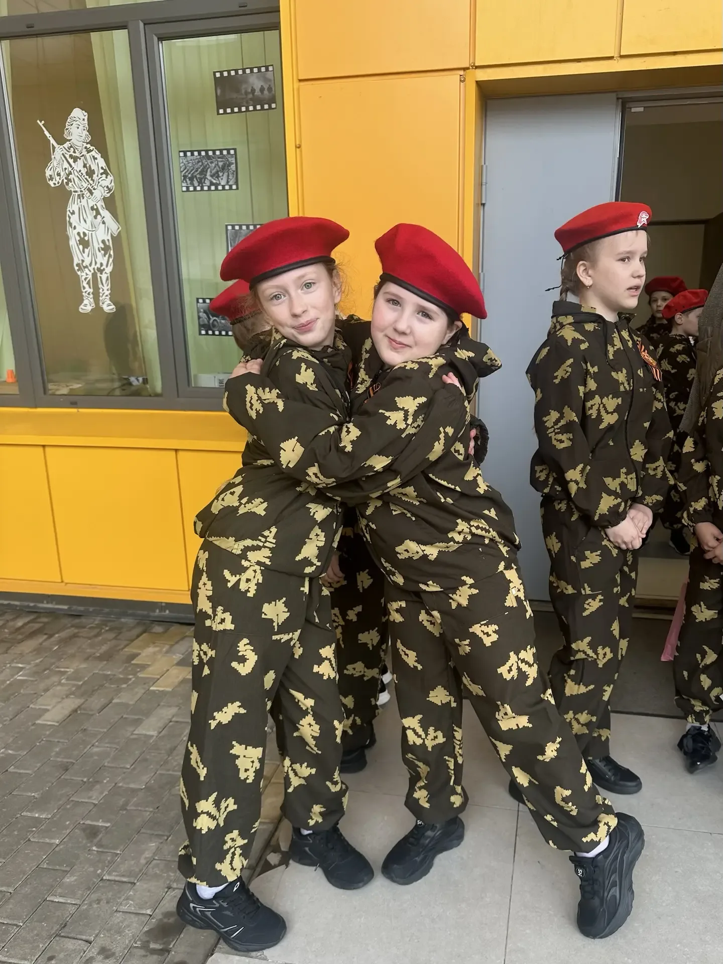 🏆 Мы гордимся нашими героями! 🏆  В младшем звене на военно-спортивной игре «Зарница 2.0» нашу школу 