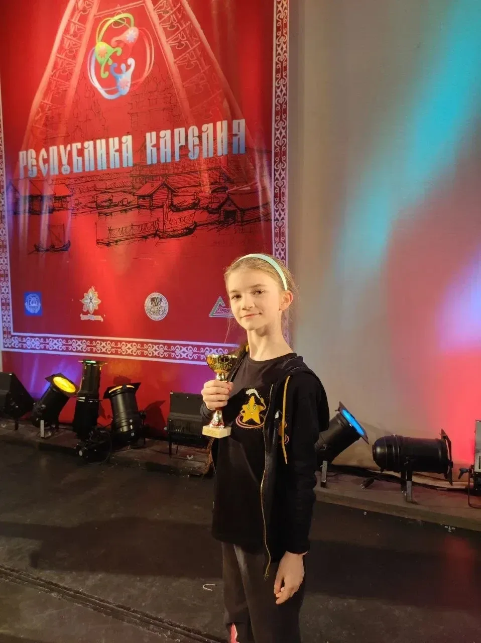 Соня Кулешова, ученица 3 "Б" класса и воспитанница образцового детского коллектива Московской област