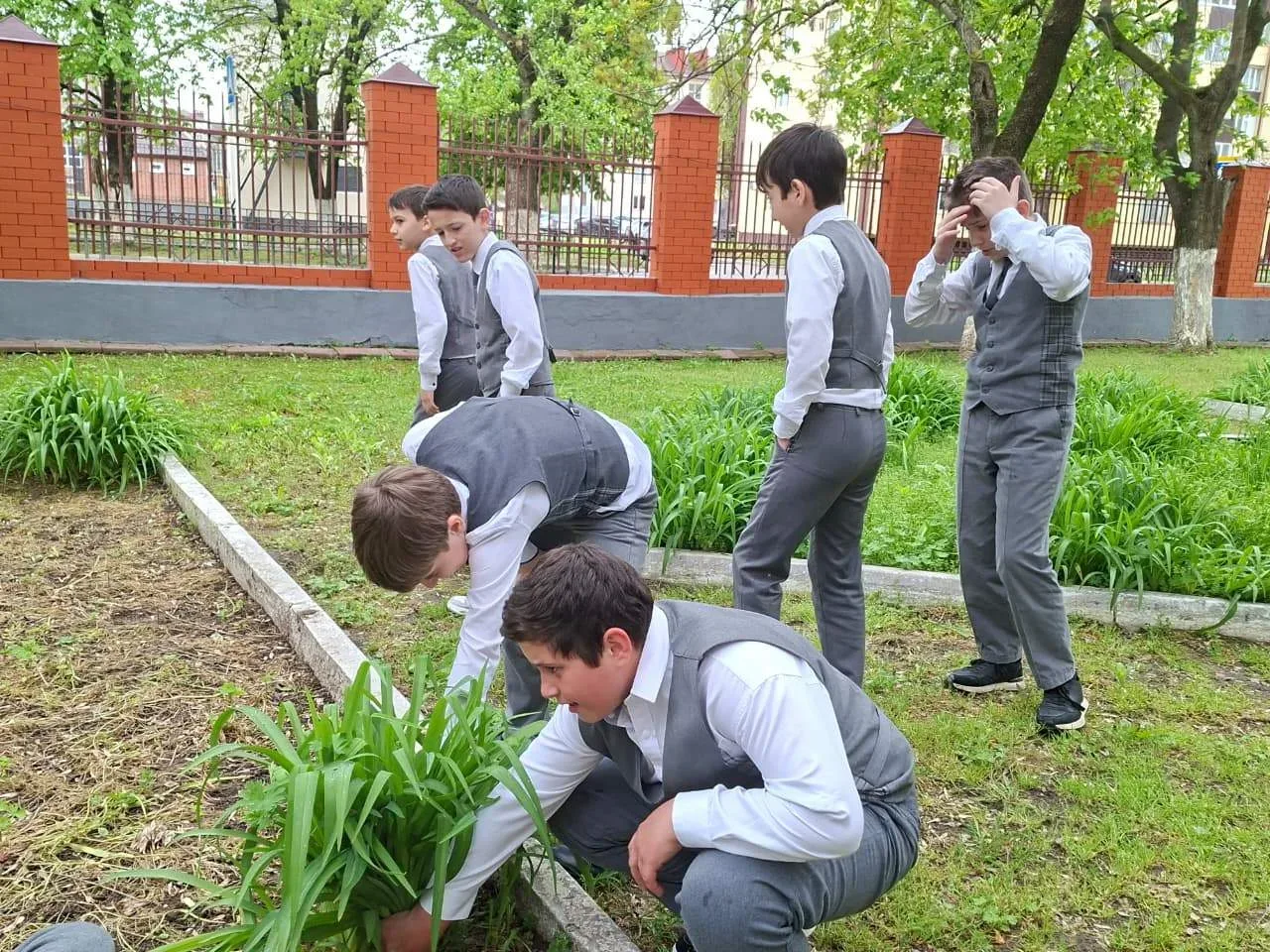 🌿 Всероссийская акция «Зелёная весна»: итоги субботника «Мы за чистоту»    📌📌📌Активисты Движения Пер