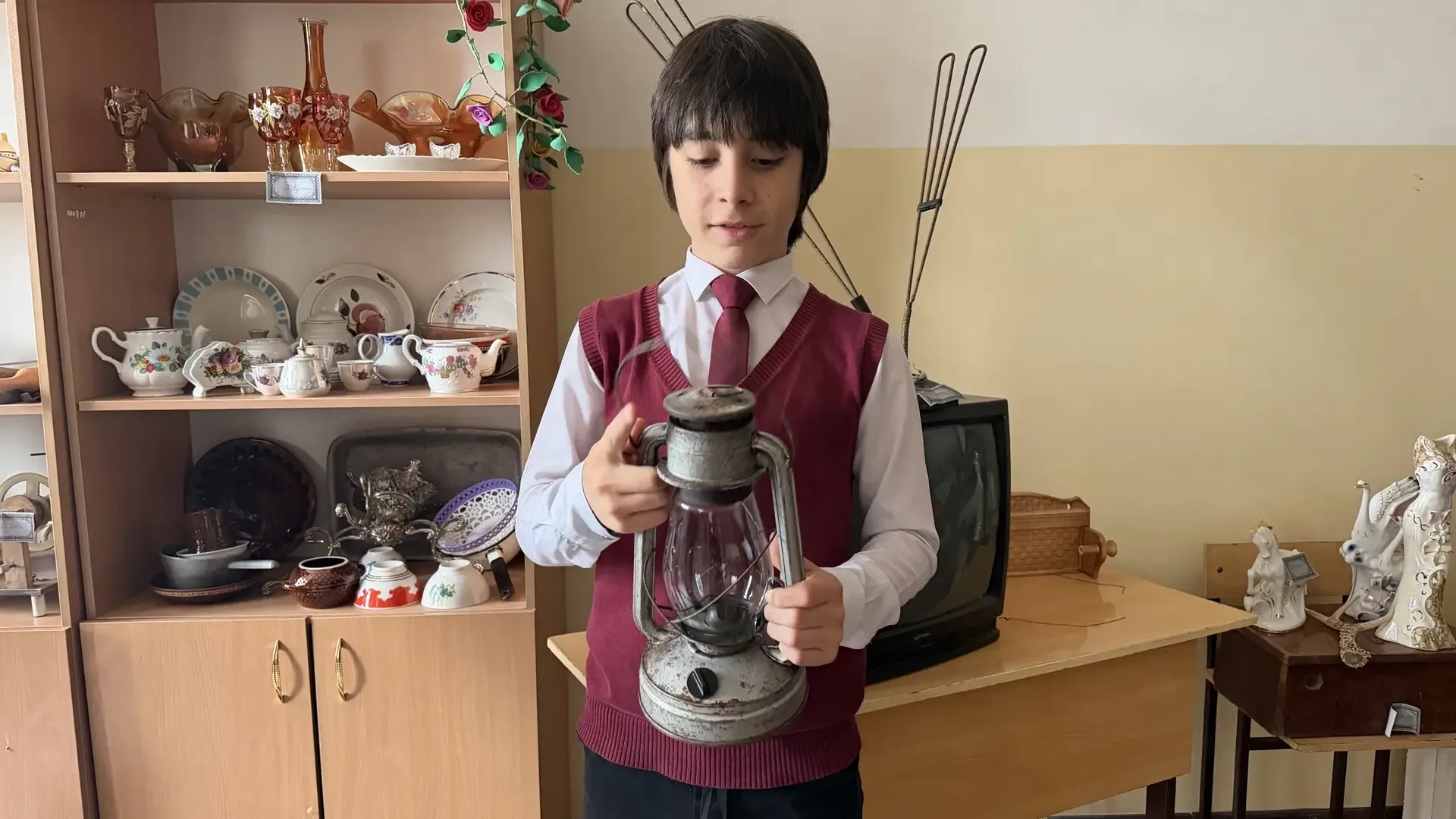 18 мая во всём мире отмечается Международный день музеев 🏛️  В МБОУ «СОШ № 4 с. Алхан-Юрт» в честь э