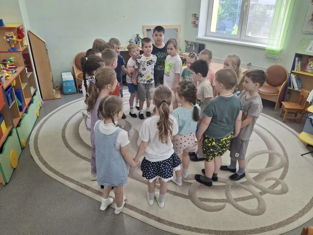 🐝 Сегодня Всемирный день пчёл! А вы знали, что эти полосатые труженицы — настоящие волшебники? ✨  Дл