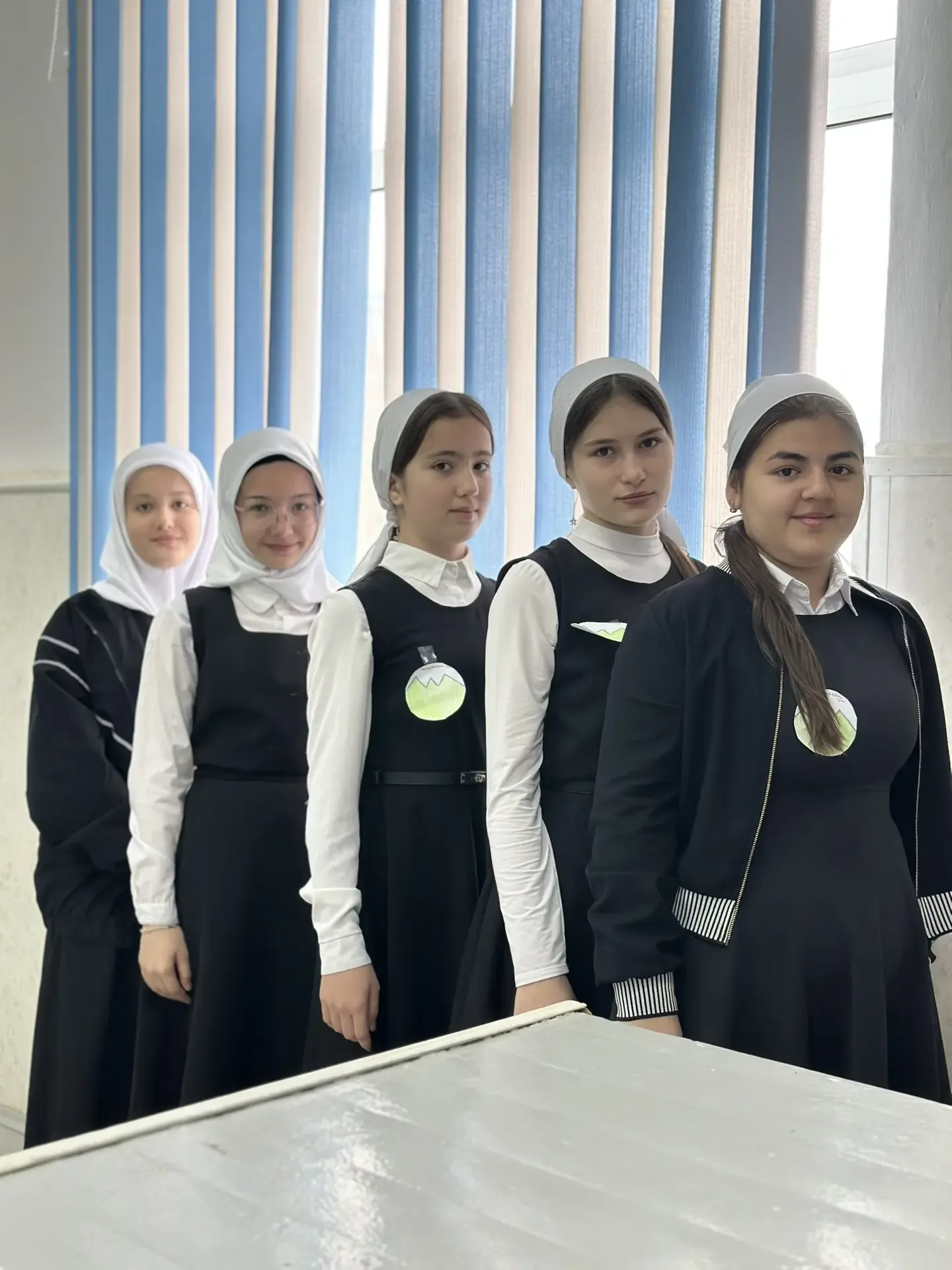 В рамках празднования Дня чеченского языка в нашей школе состоялся весёлый и познавательный матч КВН