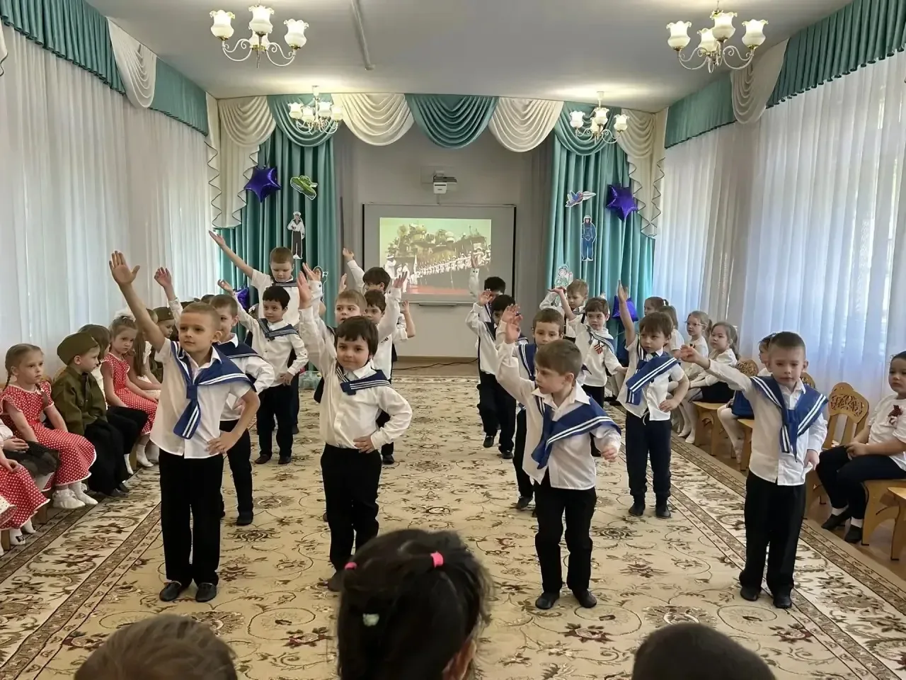 ❤️ Искренность, которая трогает до слёз  В дошкольных отделениях состоялись концерты, посвящённые Дн