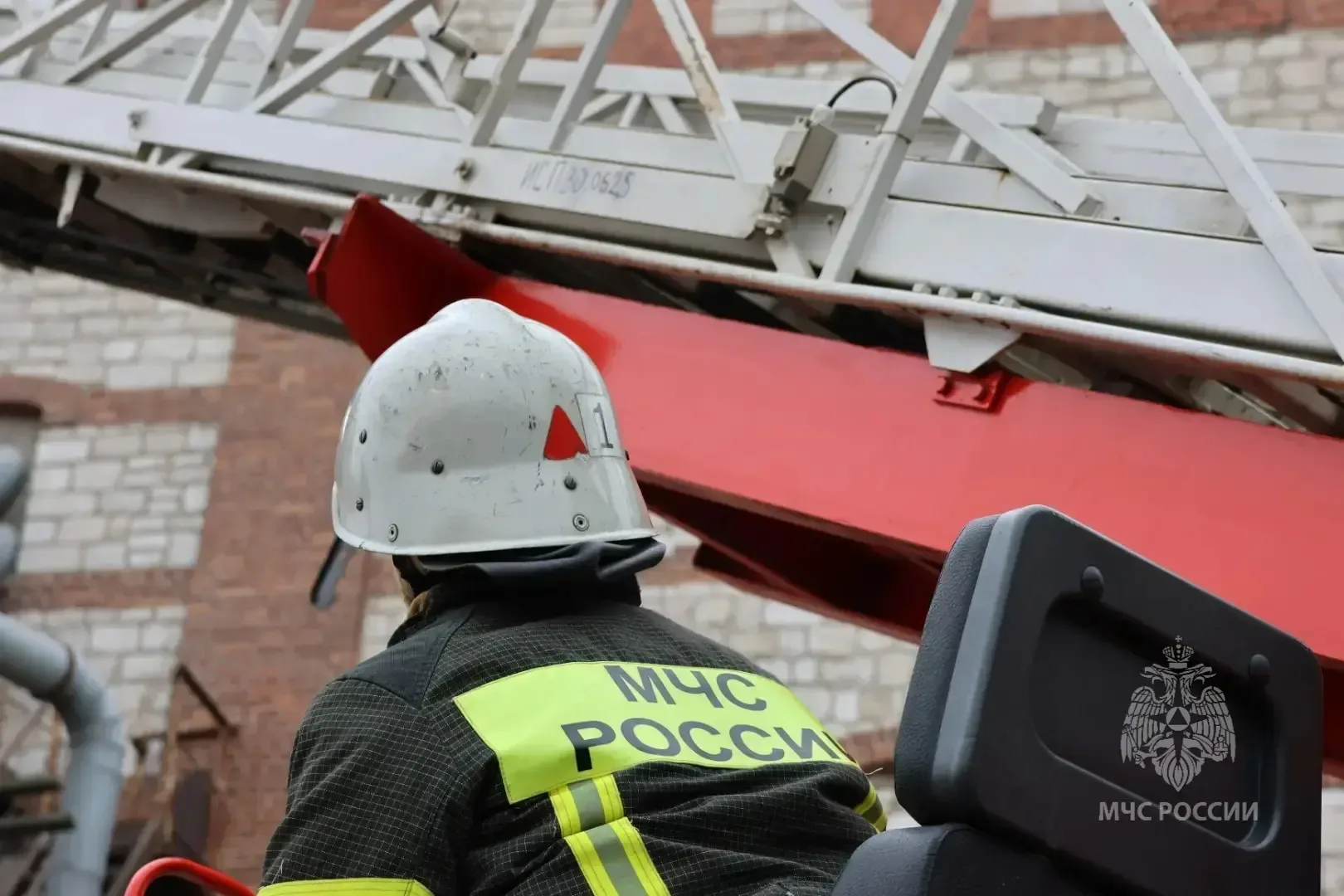 🚒За прошедшие сутки пожарно-спасательные подразделения выезжали на ликвидацию 33 пожаров  В том числ