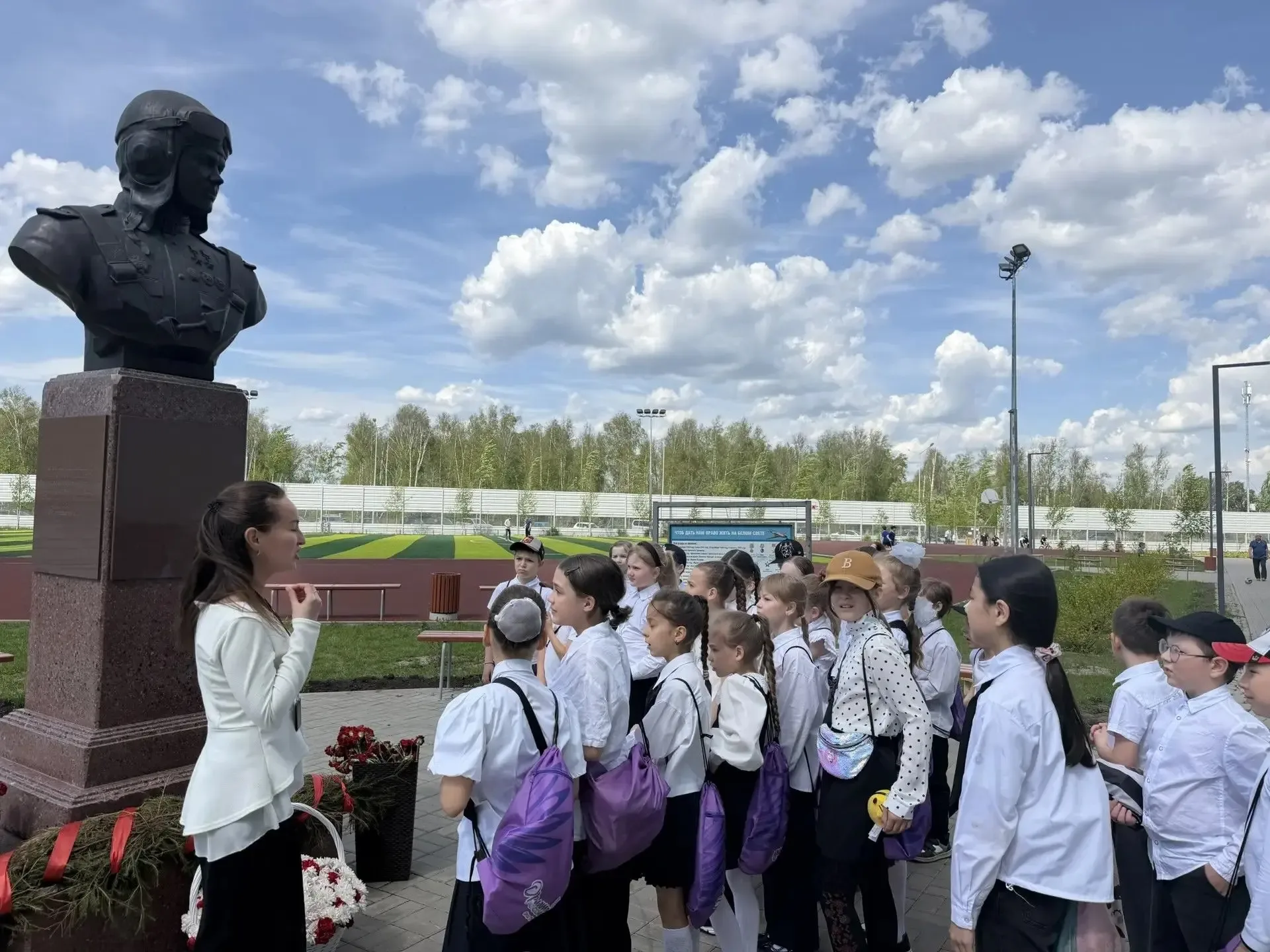 🕯️ В гостях у истории: наши третьеклассники в музее 31-й школы Сегодня ученики 3А и 3В классов нашей