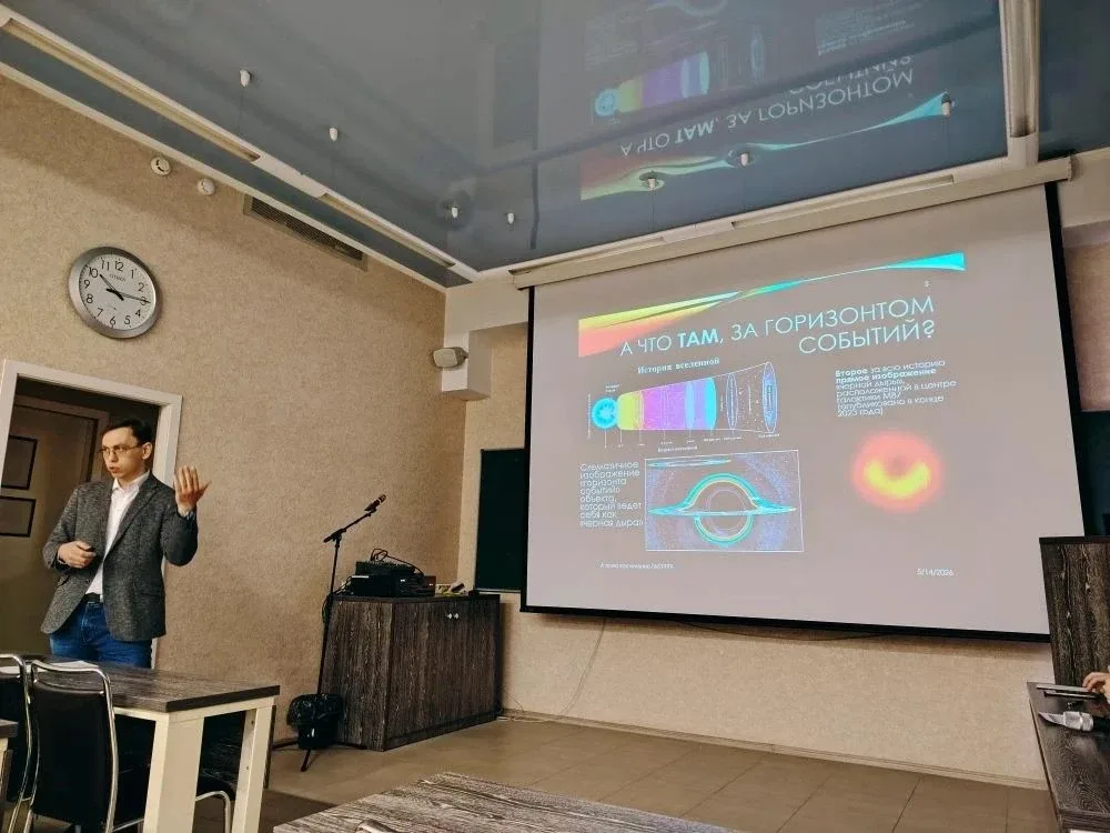 🌟  Гордость школы! 🌟  14.05.2026 ученица 10Б класса Давлатова Манижа блестяще выступила на престижно