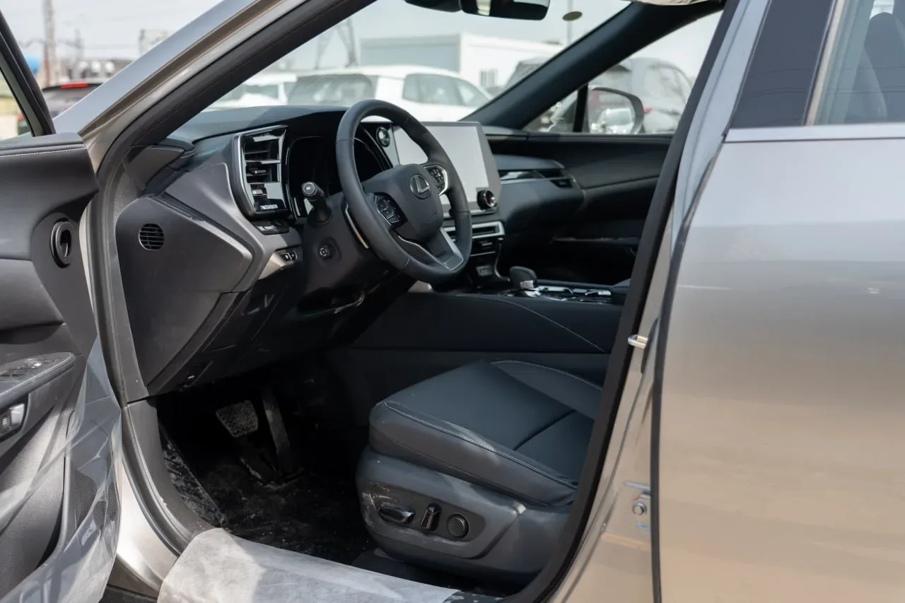 Lexus RX300 | Искусство безупречности 💎  Представляем эксклюзивное предложение: новый Lexus RX300 в 