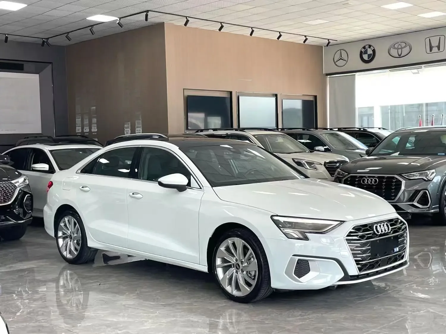 📹 🛠🔑 Drive_Emotions Автомобили из Китая под заказ 🌟  🔥 Audi A3L Limousine 35 TFSI Elegance (Рестайли