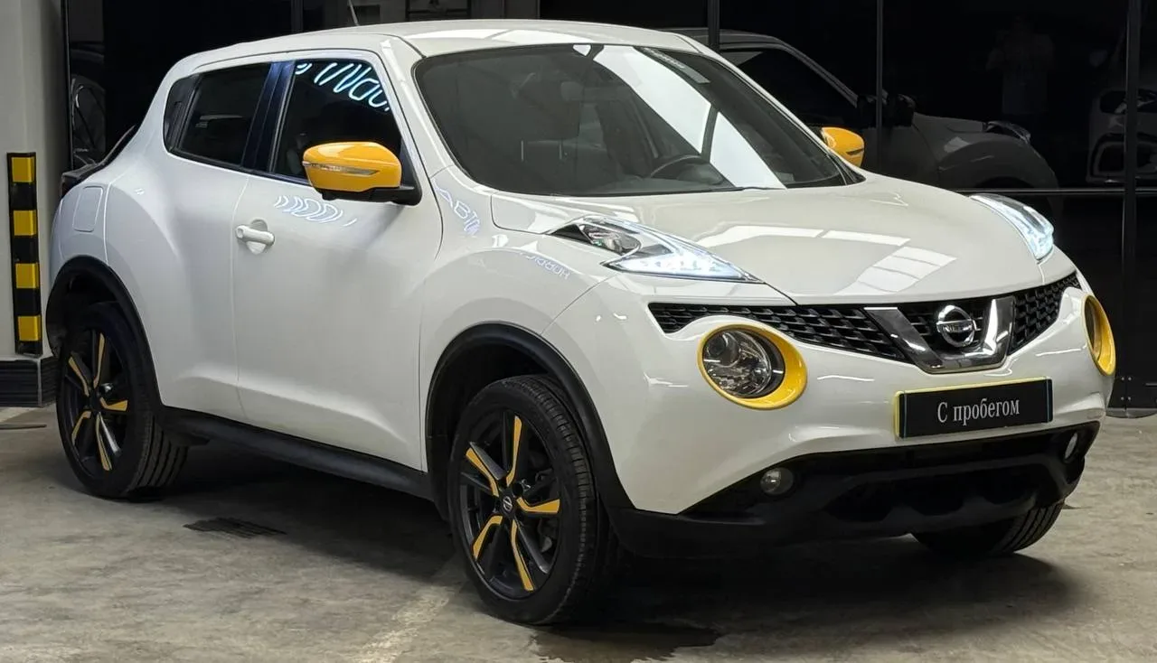 В продажу поступил авто с пробегом Nissan Juke рестайлинг, в комплектации SE+ Perso Yellow   2017 го
