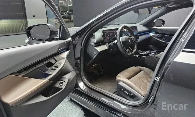 📹 🛠🔑 Drive_Emotions. Автомобили из Кореи под заказ** 🌟   BMW 520i M Sport ‘ 2024 года   (под заказ и