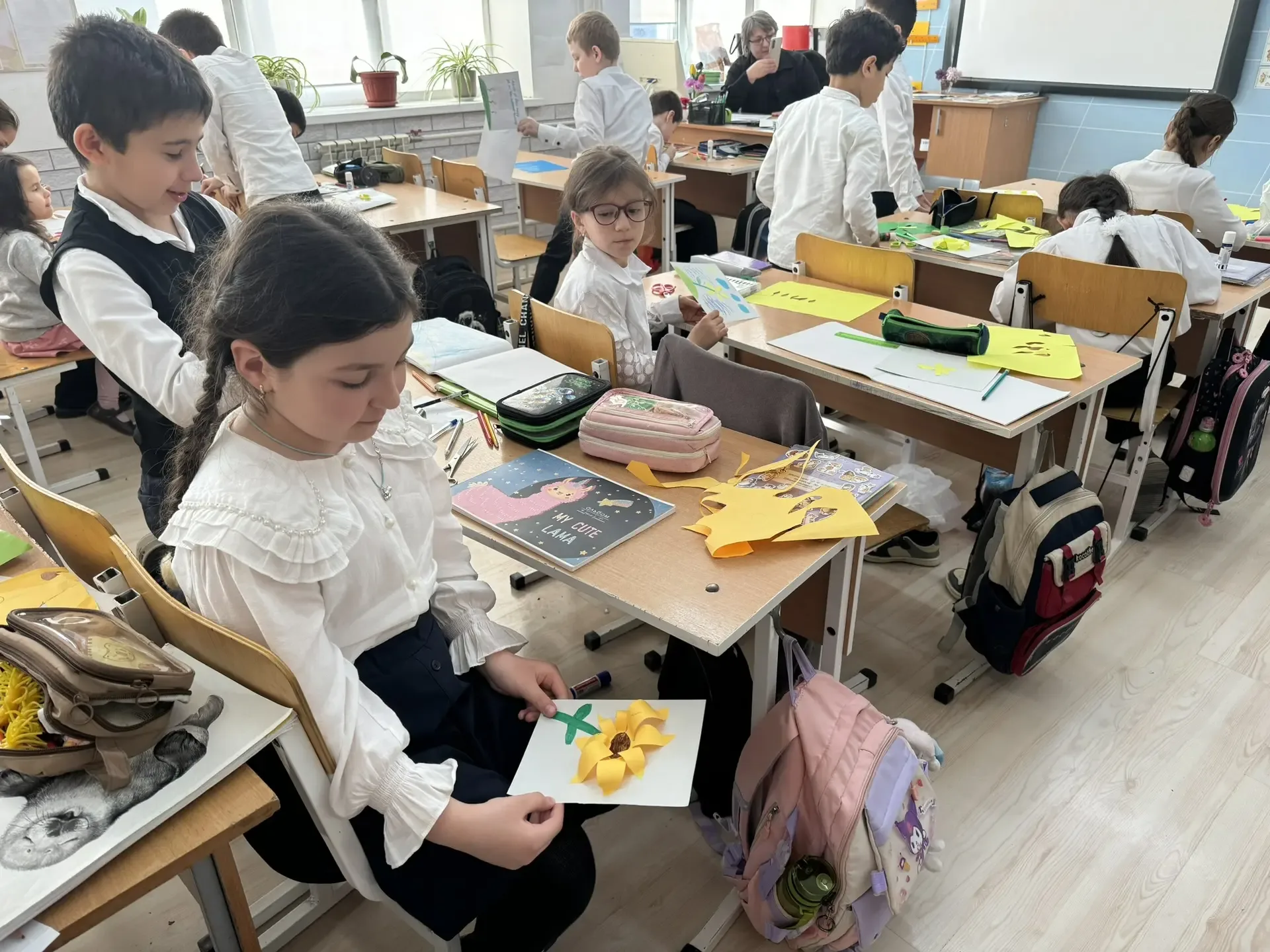 🌷 С Днём Весны и Труда! 🌷  Сегодня в нашей начальной школе прошло очень трогательное и доброе меропр