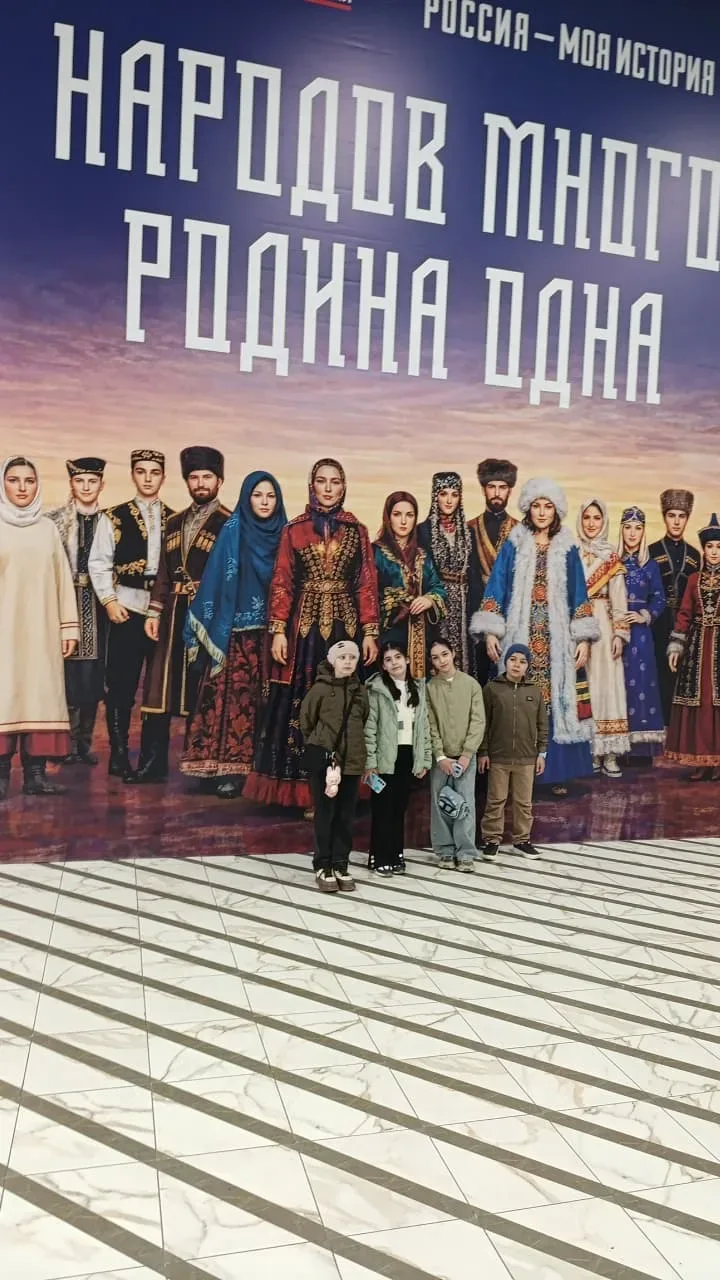 🌟 Наши ученики 3Е класса на празднике открытий и тепла!  В минувшие выходные учащиеся 3 «Е» класса в