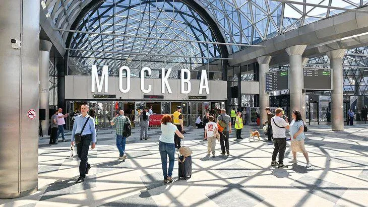 Ленинградский вокзал открыли спустя два года после реконструкции🎉  Теперь из вокзала можно попасть с