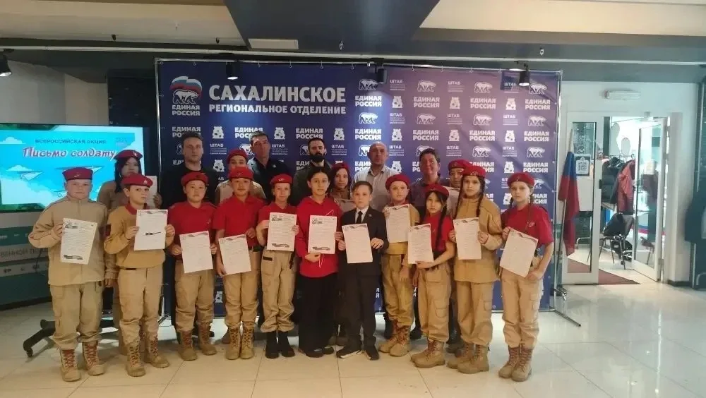 🚩Курсанты военно-спортивного патриотического клуба «Варяг» решили рассказать, как проходит день у на