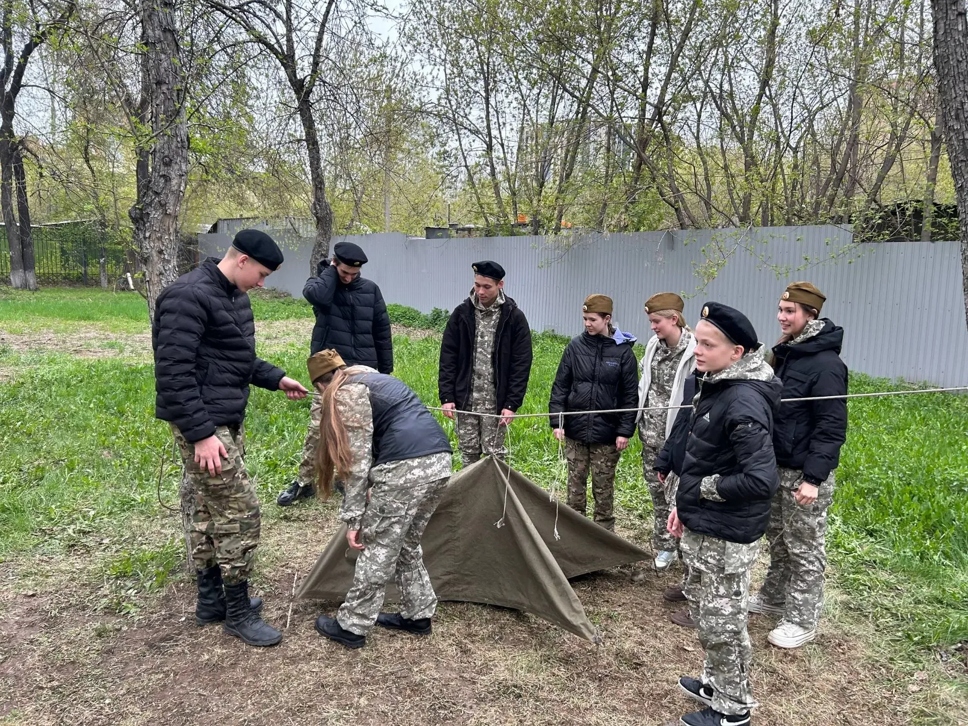 Наша ученица, Полина Семенова делится новостями и  фотографиями:   Мы с командой Гимназии № 25 г. Ир