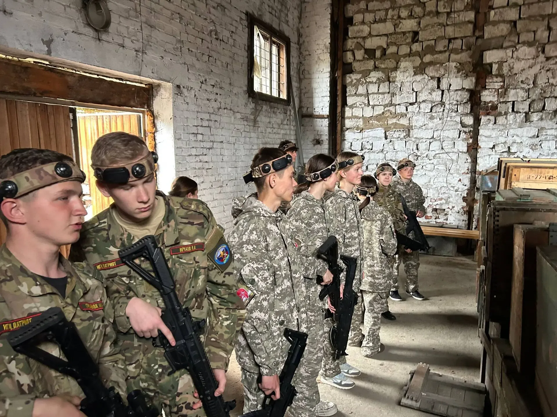 Наша ученица, Полина Семенова делится новостями и  фотографиями:   Мы с командой Гимназии № 25 г. Ир