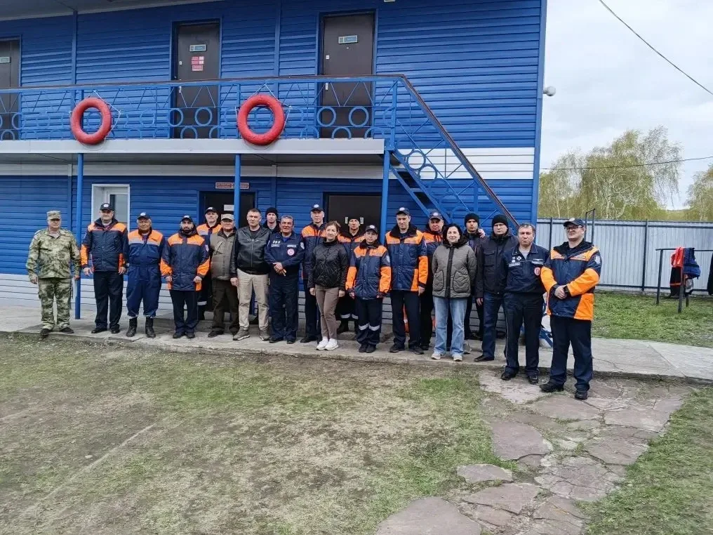 🏅 Сегодня в Краснотуранской спасательной станции чествовали Виктора Легчакова. Представитель военног