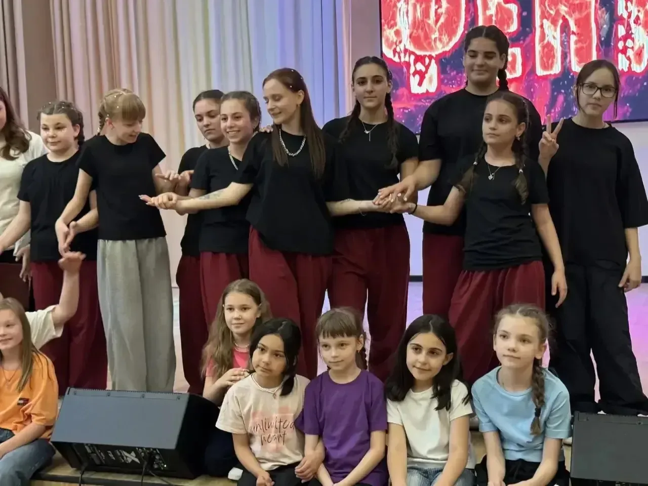 Вот и отгремел отчетный концерт группы «Феникс»! 🌟 Это был невероятный вечер, наполненный музыкой, т